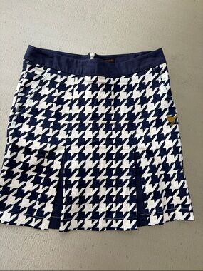 Navy & White Houndstooth Pleated Mini Skirt